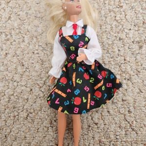 Barbie Doll School Teacher